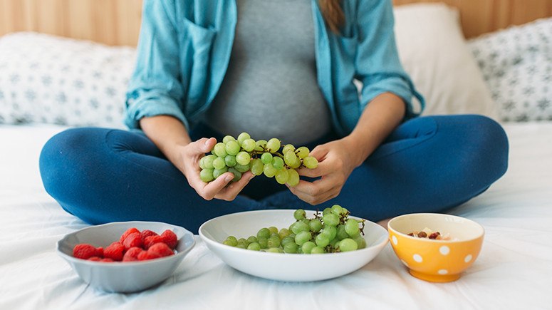 pregnant woman eating