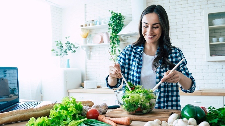 woman-preparing-salad-1