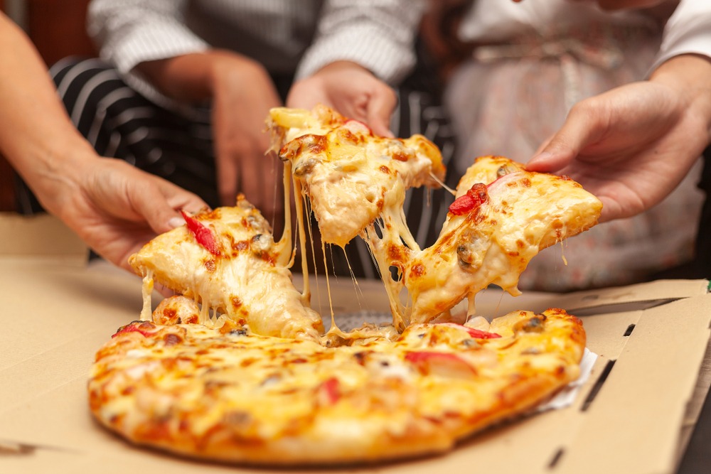 7 Simple Ways to Make Your Favorite Pizza Healthier 1