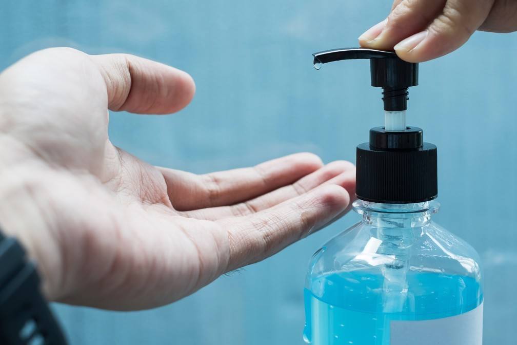 10 Unexpected Times You Should NOT Use Hand Sanitizer 1